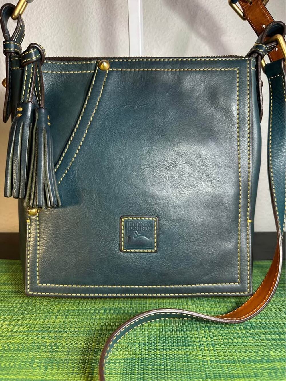 Dooney & Bourke Huntington Letter Carrier Crossbody Tassel Bag – Navy